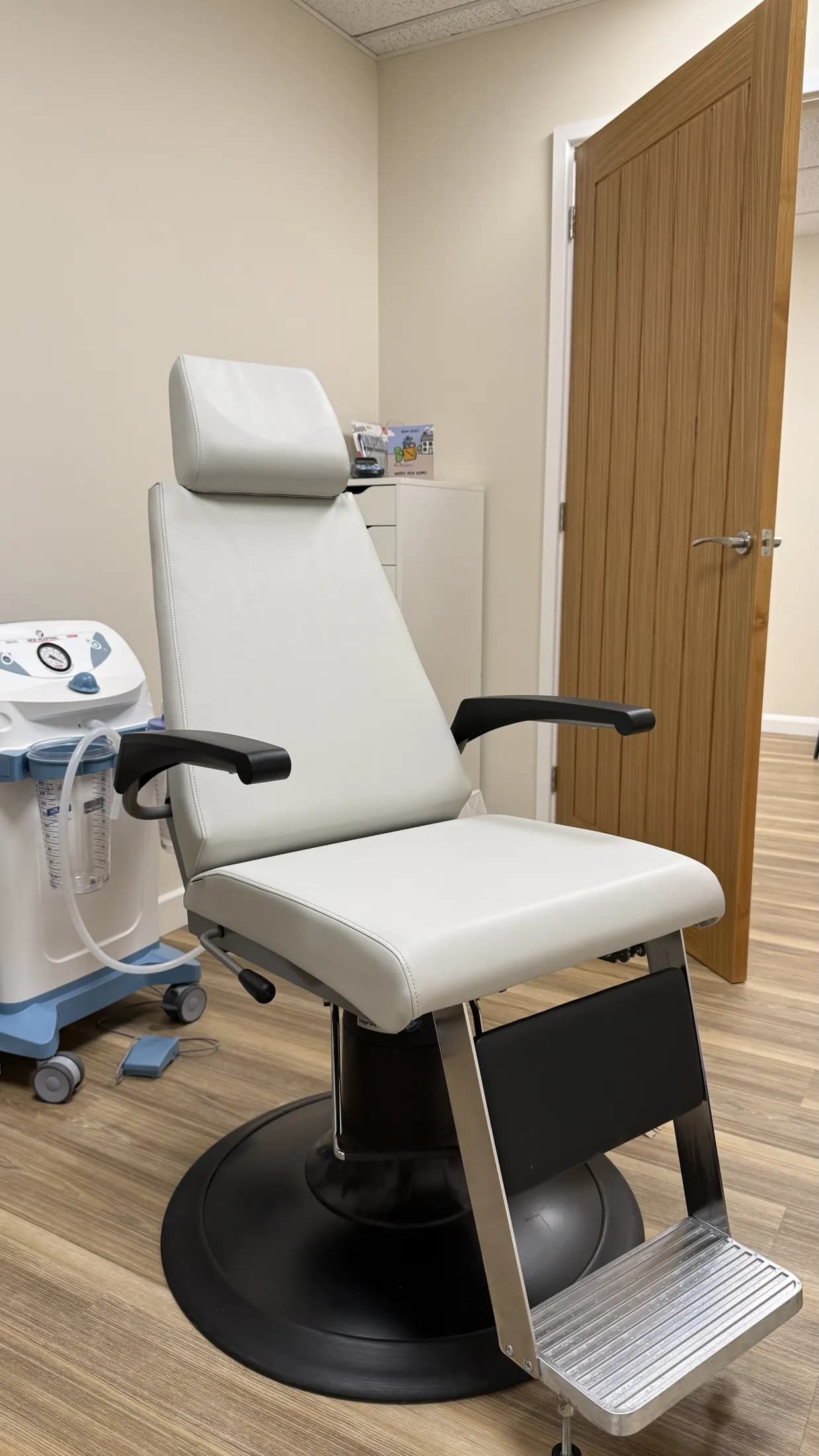The treatment chair used for ear wax removal and hearing assessments at Tide Hearing